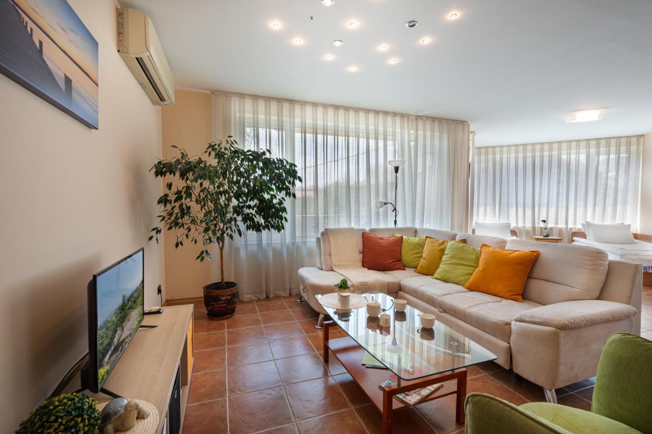 Вила Костадинов Warna Exterior foto